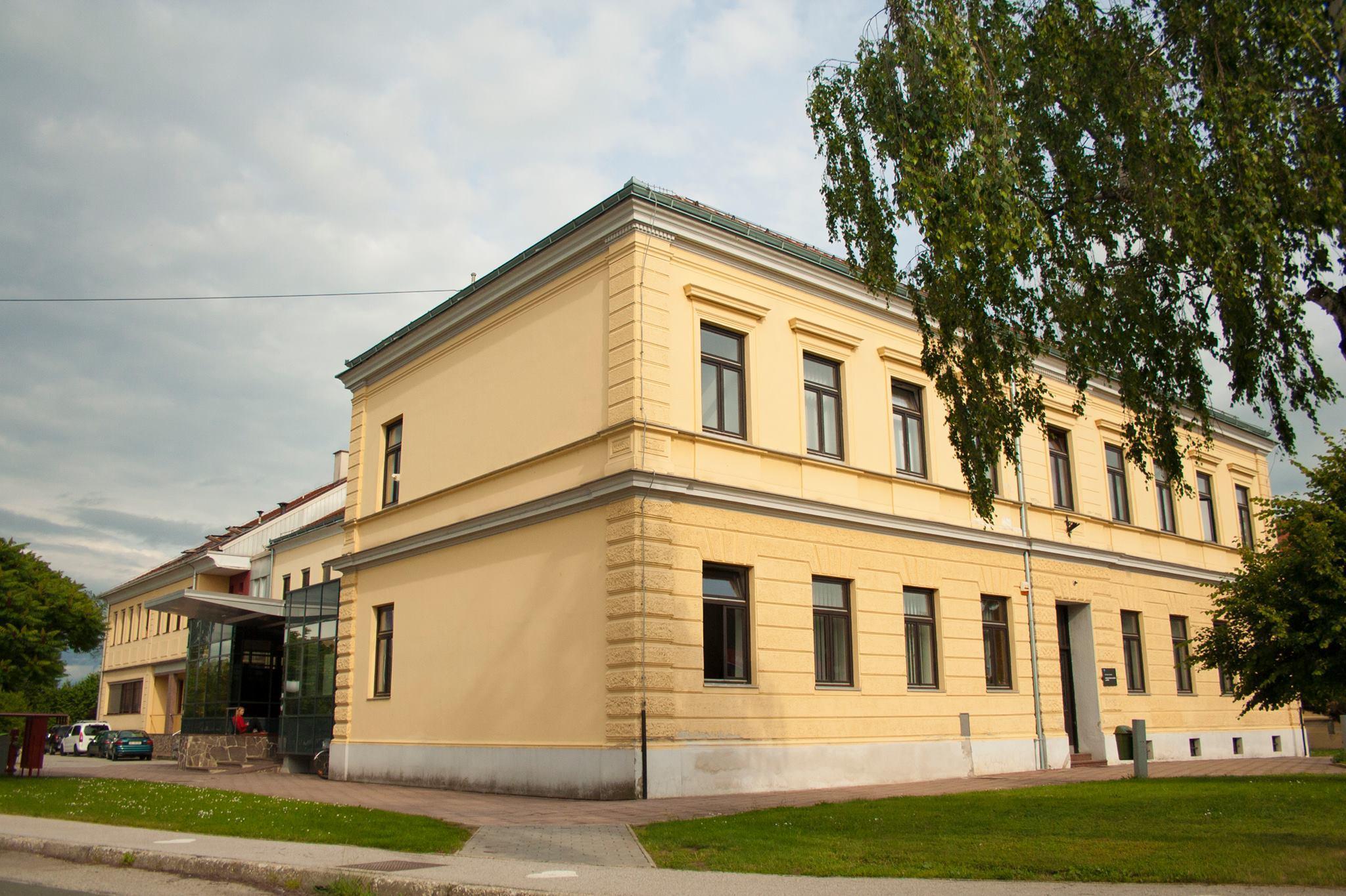 Gimnazija Franca Miklošiča Ljutomer