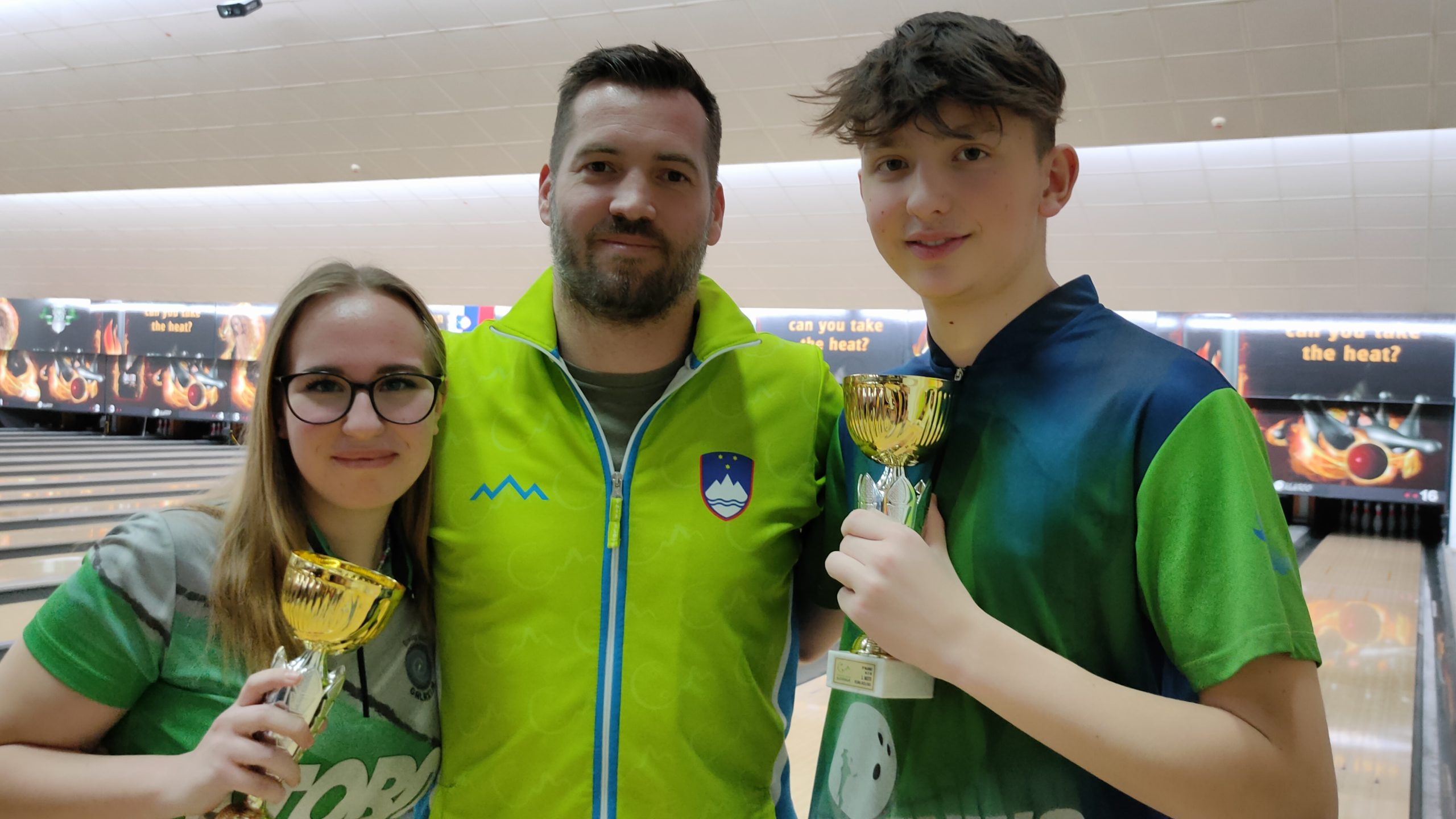 Dvojno 3. mesto v bowlingu Dvojno 3. mesto v bowlingu