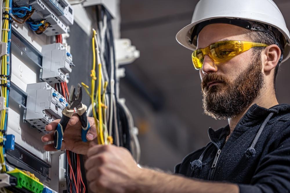 ELEKTRIKAR - SPI - SMER IZOBRAŽEVANJA