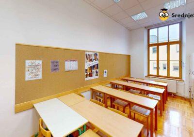 Gimnazija Kranj, moderna izobraževalna ustanova v Kranju.