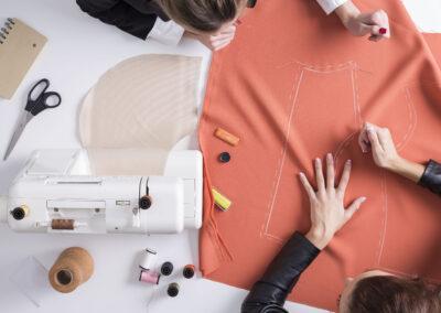 IZDELOVALEC OBLAČIL – SPI