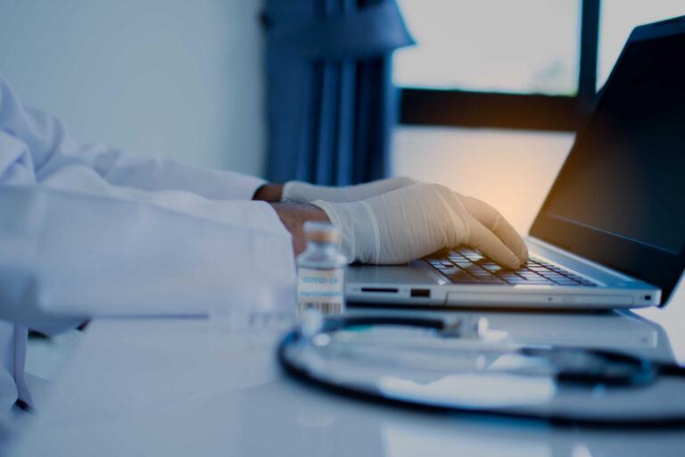 Laboratorijski strežnik - poklic