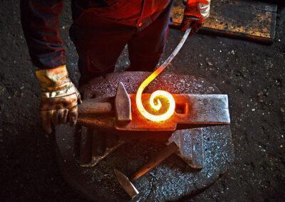 OBLIKOVALEC KOVIN-ORODJAR – SPI