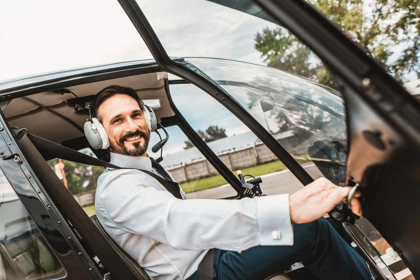 Pilot helikopterja – poklic Pilot helikopterja - poklic