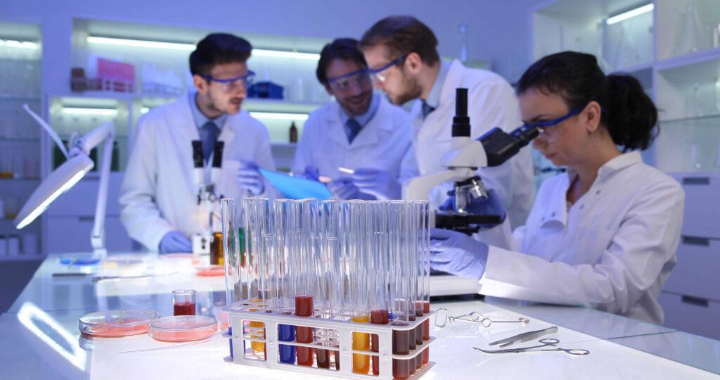 Poklic - kemijski laborant