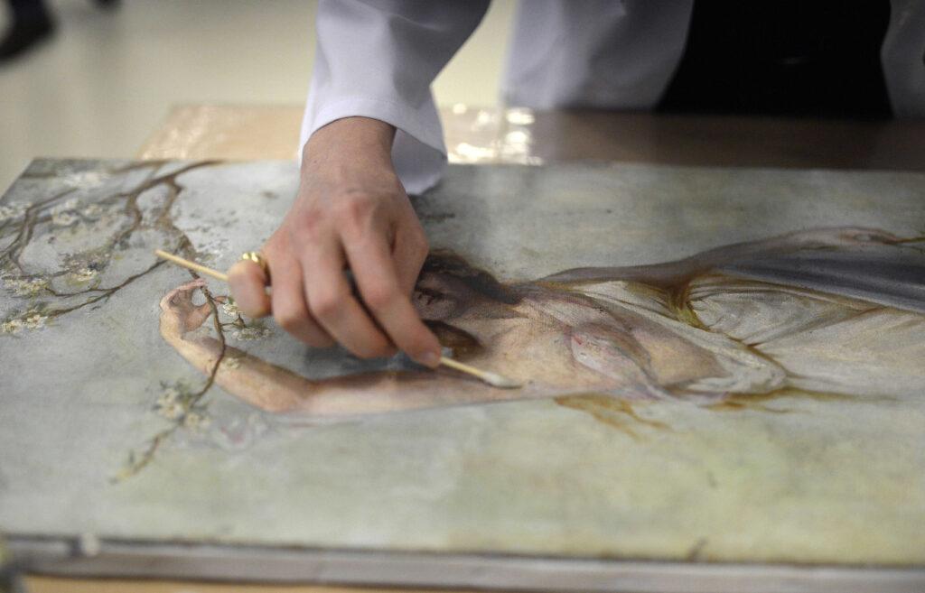 Poklic - restavrator