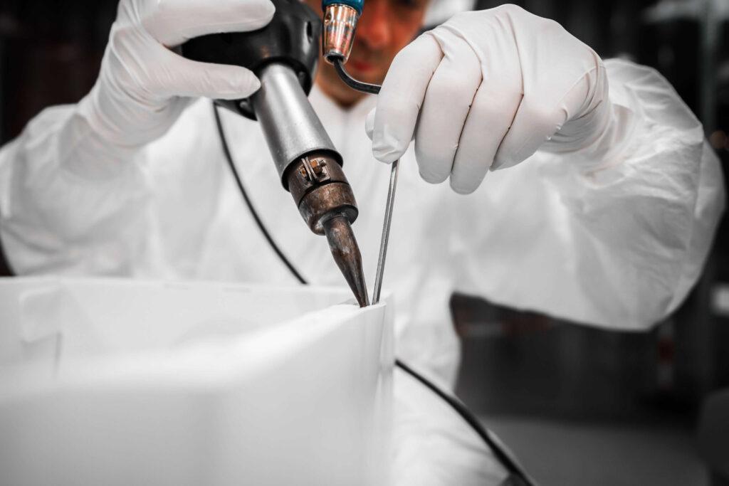 Poklic - varilec plastike