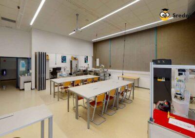 Srednja šola tehniških strok Šiška7