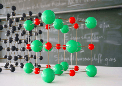 Srednješolski učitelj za kemijo