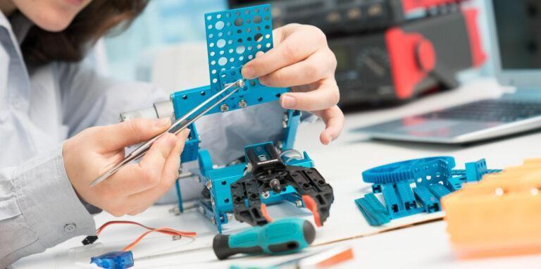 TEHNIK MEHATRONIKE - PTI - SMER IZOBRAŽEVANJA