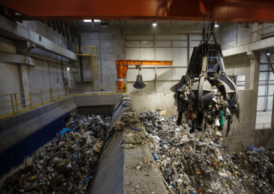 Upravljavec sežigalne peči za odpadke