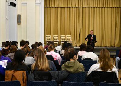 avod sv. Stanislava - Škofijska klasična gimnazija, zasebna katoliška gimnazija v Ljubljani, ki združuje vrhunsko izobraževanje, vrednote in skupnost.