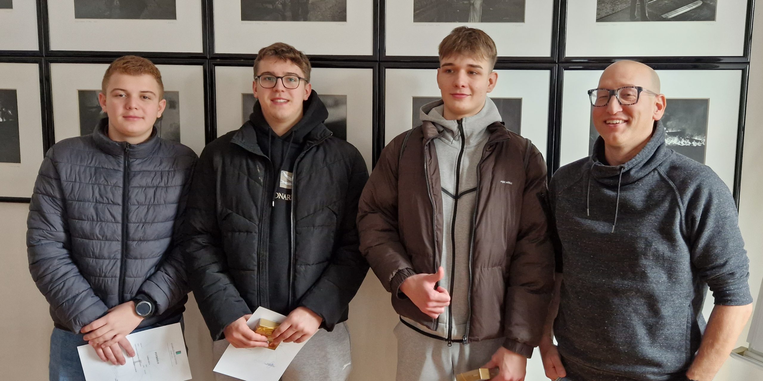 Interaktivna delavnica INOVATIVNOST IN USTVARJALNOST ZA MLADE Interaktivna delavnica INOVATIVNOST IN USTVARJALNOST ZA MLADE