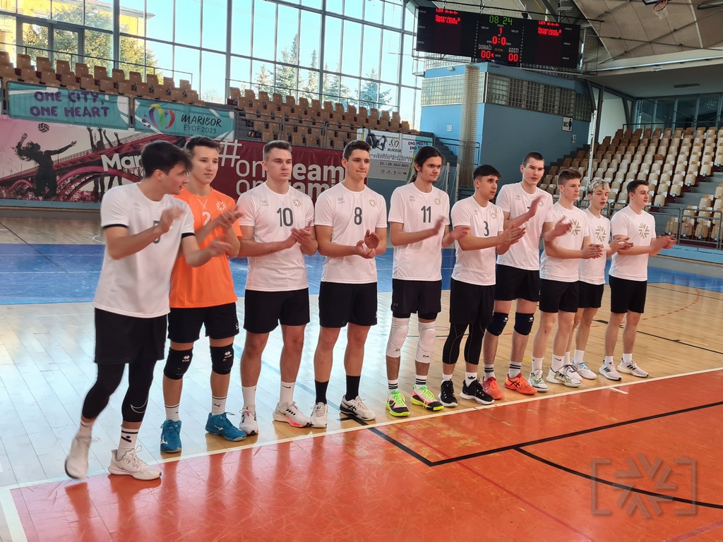 3. mesto na četrtfinalu državnega tekmovanja v odbojki – dijaki 3. mesto na četrtfinalu državnega tekmovanja v odbojki – dijaki
