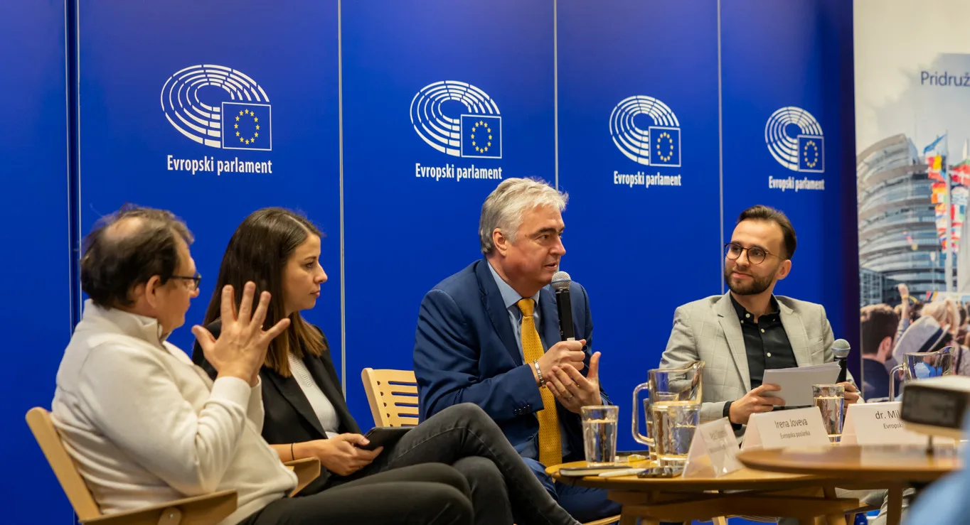 Prihodnost izobraževanja (Hiša EU, 24. 2.) Prihodnost izobraževanja (Hiša EU, 24. 2.)