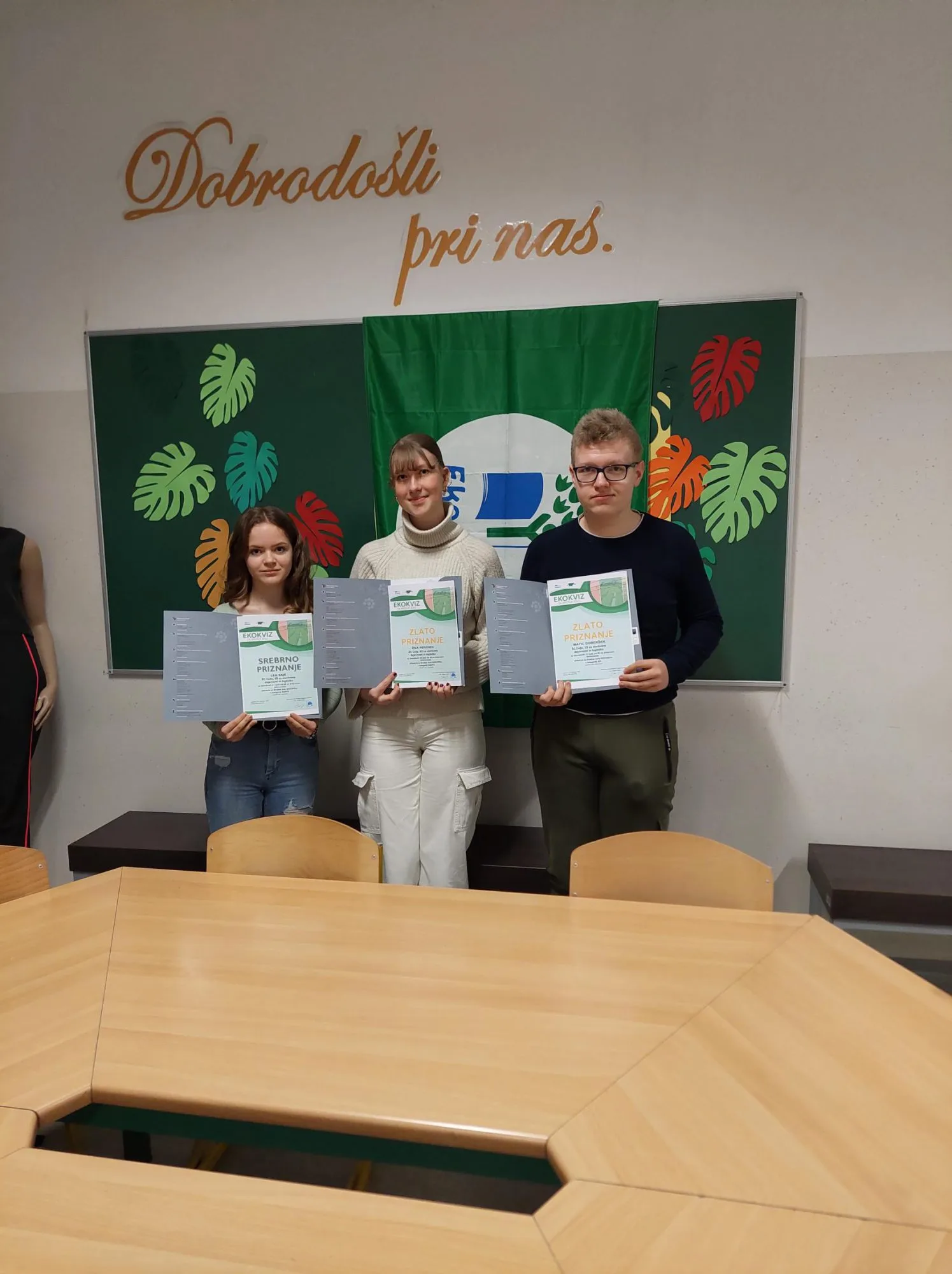 V ekoznanju smo osvojili dve zlati in eno srebrno priznanje!