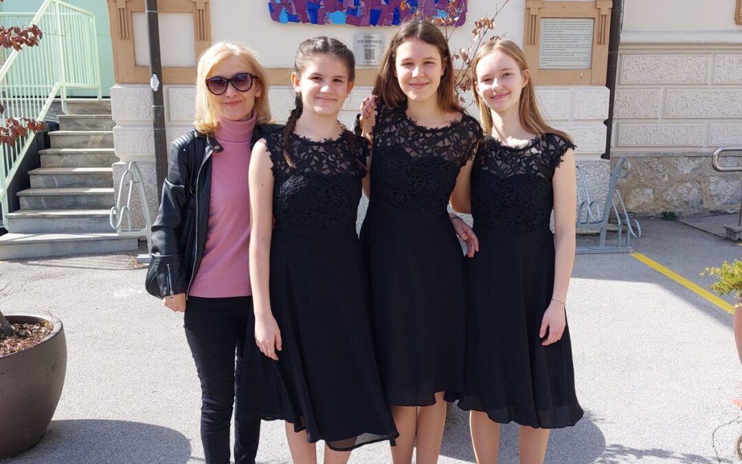 Zlata plaketa na TEMSIG-u tudi Ani Krošl in Trio Divertimento