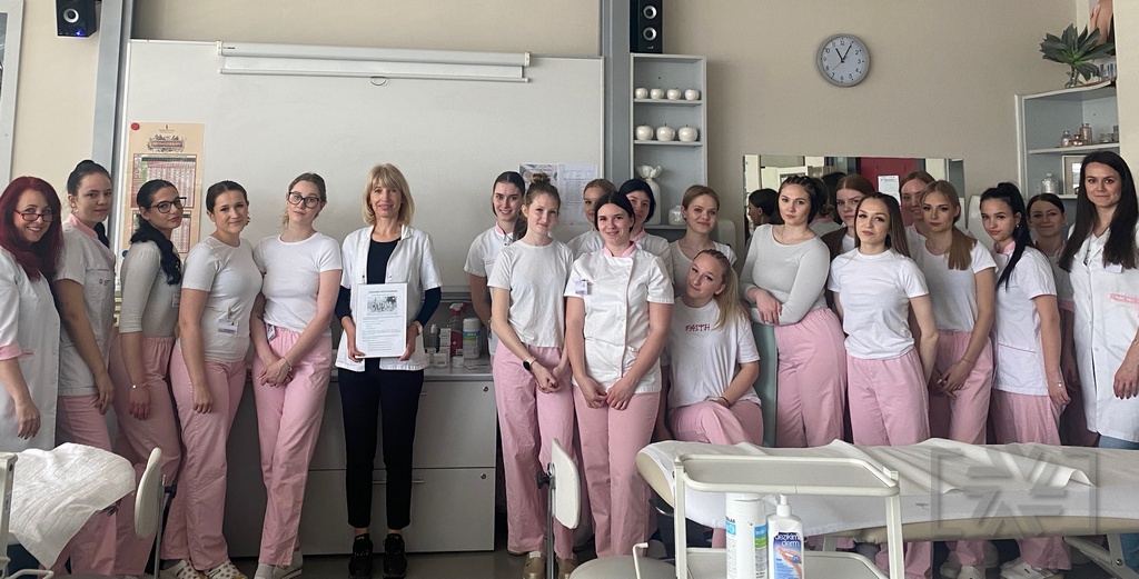 PREDSTAVITEV NEGE OBRAZA Z LINIJO SUSANNE MELCHIORSEN
