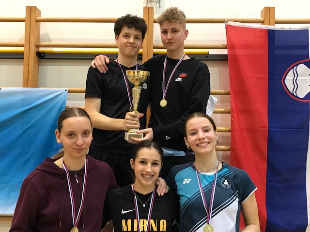 Ekipni državni prvaki v badmintonu