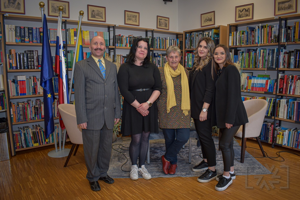 OKROGLA MIZA – Živeti z demenco