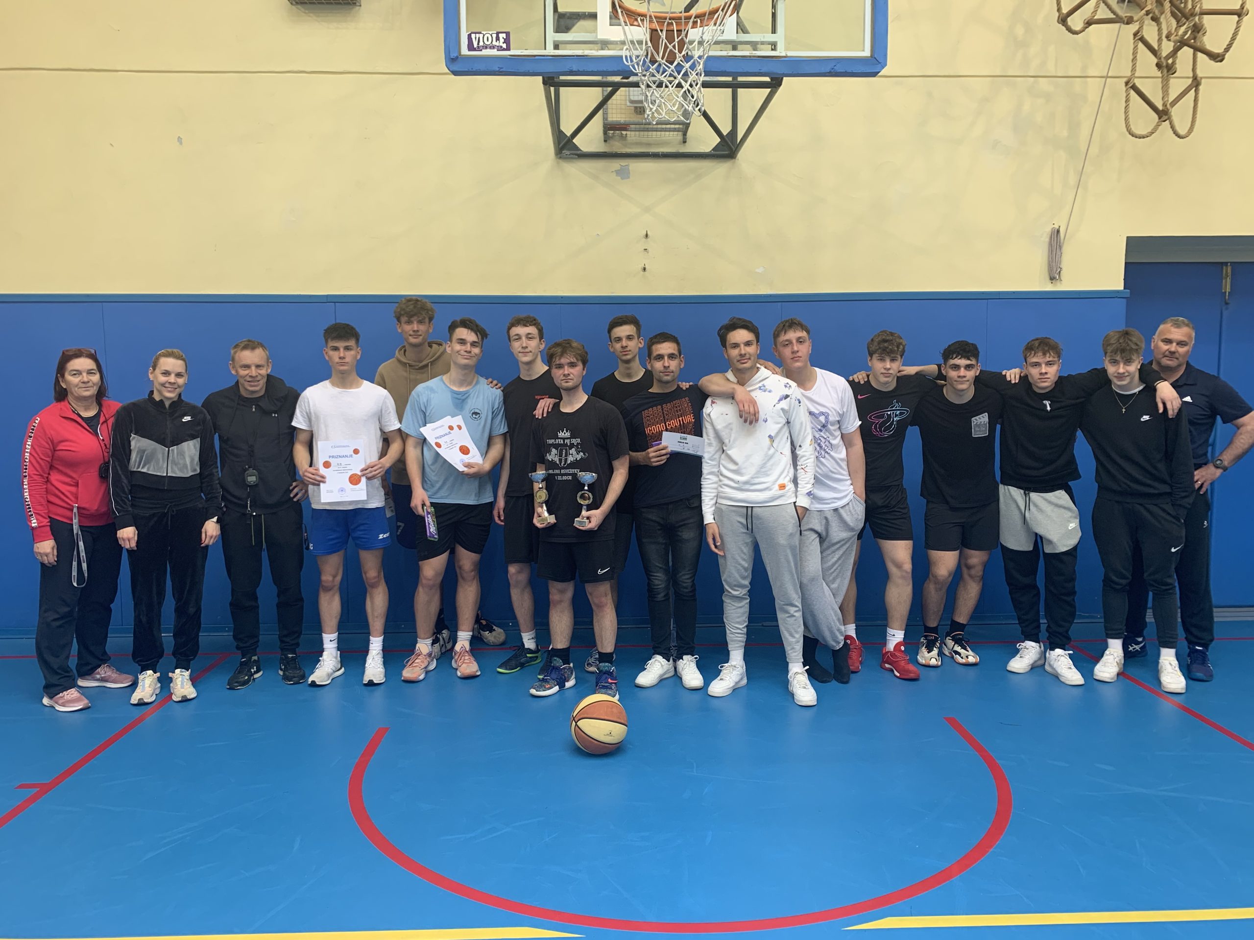Šolsko medrazredno prvenstvo v košarki 3×3 Šolsko medrazredno prvenstvo v košarki 3×3
