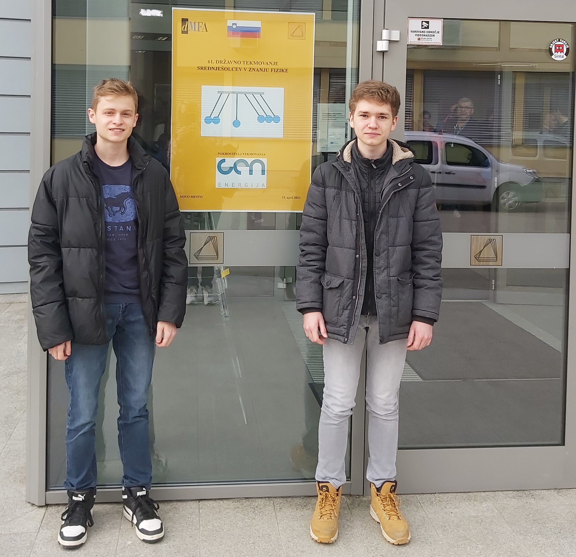 Državno tekmovanje iz znanja fizike Državno tekmovanje iz znanja fizike