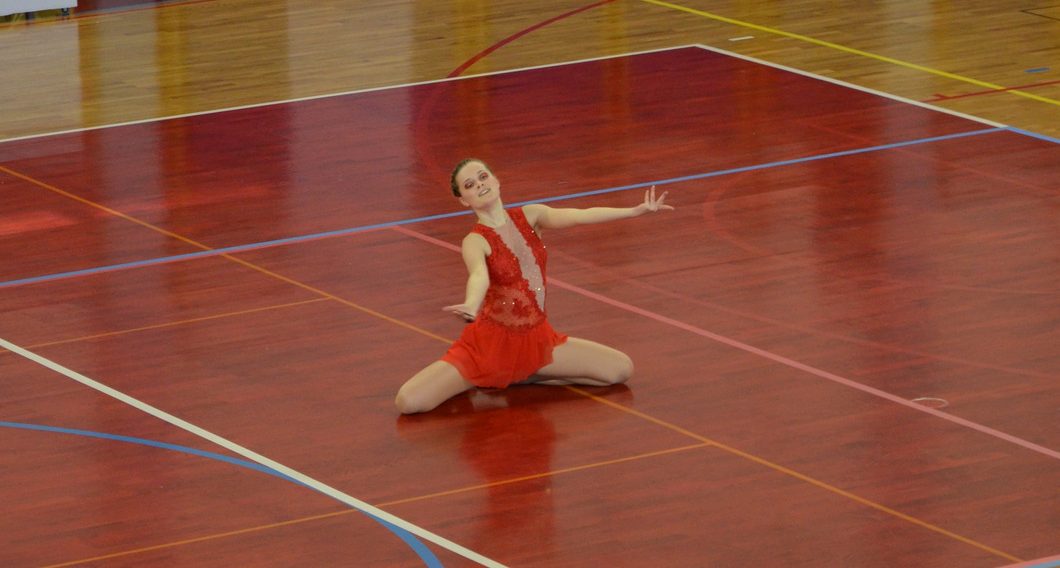 Tri medalje in uvrstitev na mednarodno tekmovanje v twirlingu