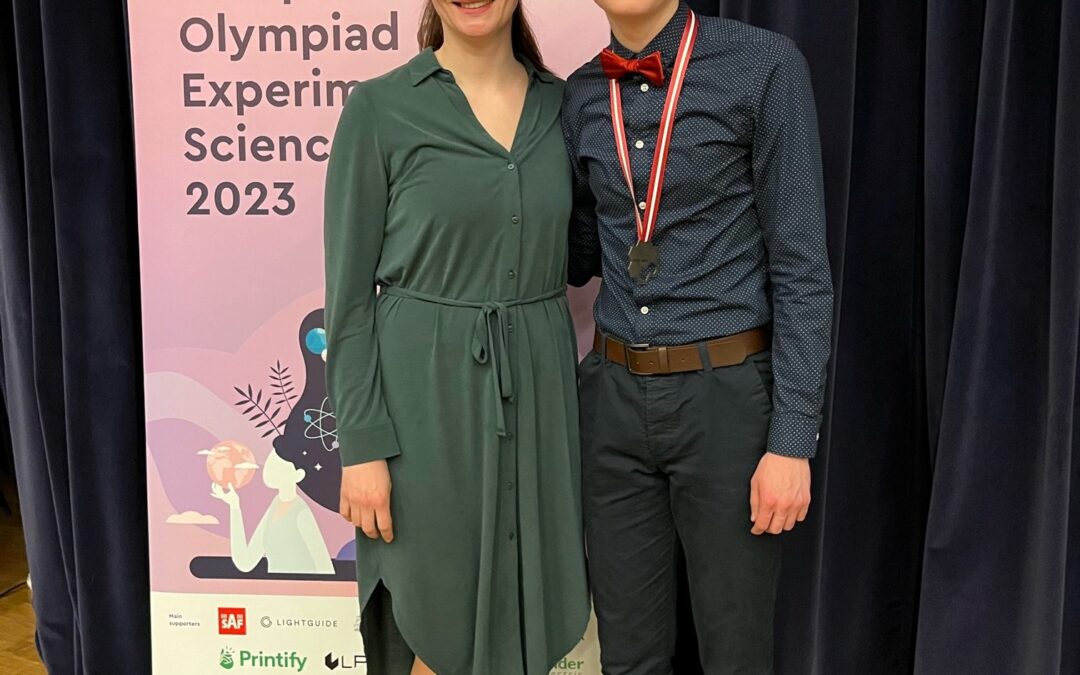 Andraž Matoš je na Evropski naravoslovni olimpijadi prejel srebrno medaljo