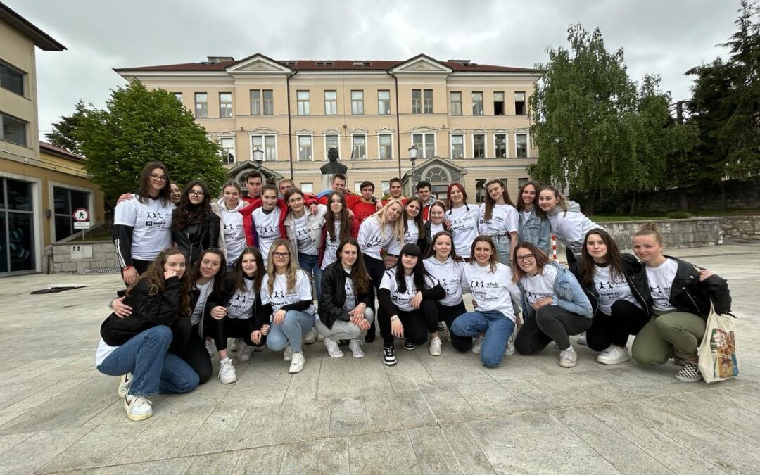 Maturanti zaplesali in se poslovili od srednješolskih klopi