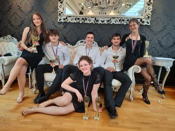 “Jurčičevi” plesalci spet blesteli na Šolskem plesnem festivalu
