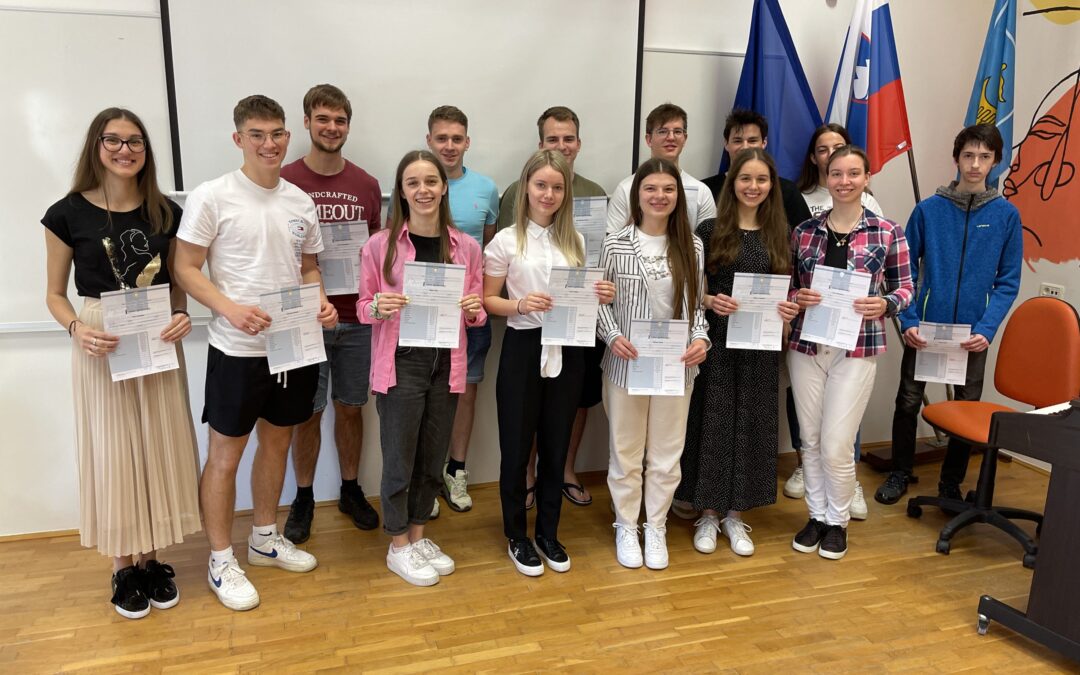 Prireditev Mladi upi 2023 in razdelitev spričeval za zaključne letnike