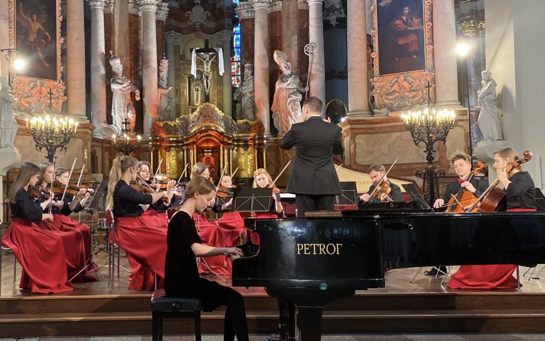 Ulin nastop z orkestrom v Litvi