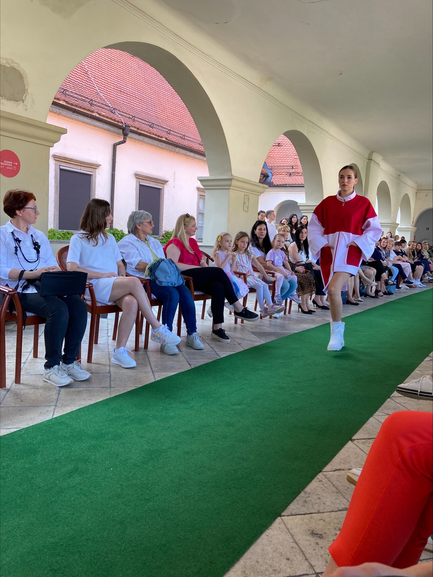 Zaključni dogodek projekta MESEC MODE V MUZEJU 2023