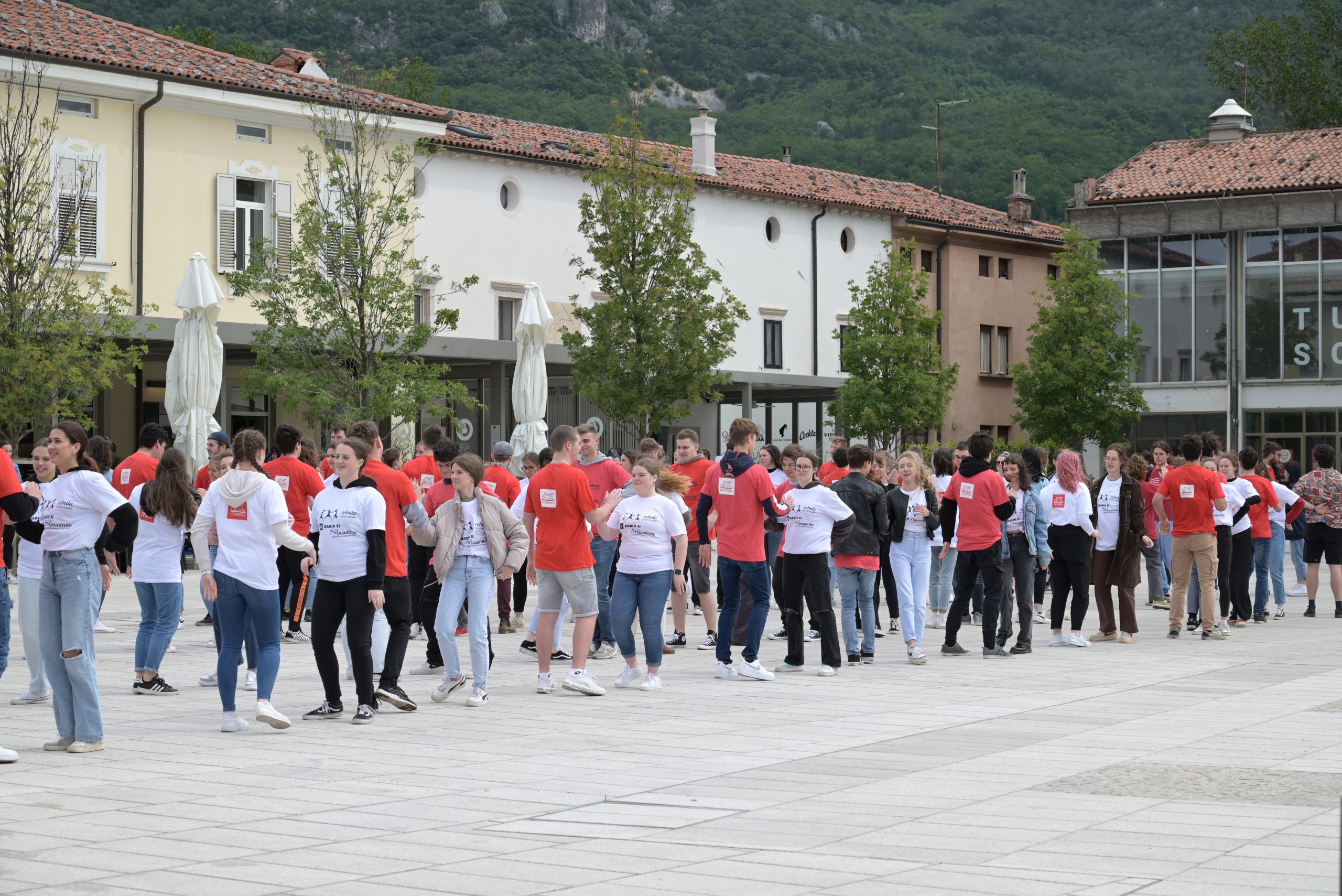 Slovo četrtih letnikov in maturantska četvorka Slovo četrtih letnikov in maturantska četvorka