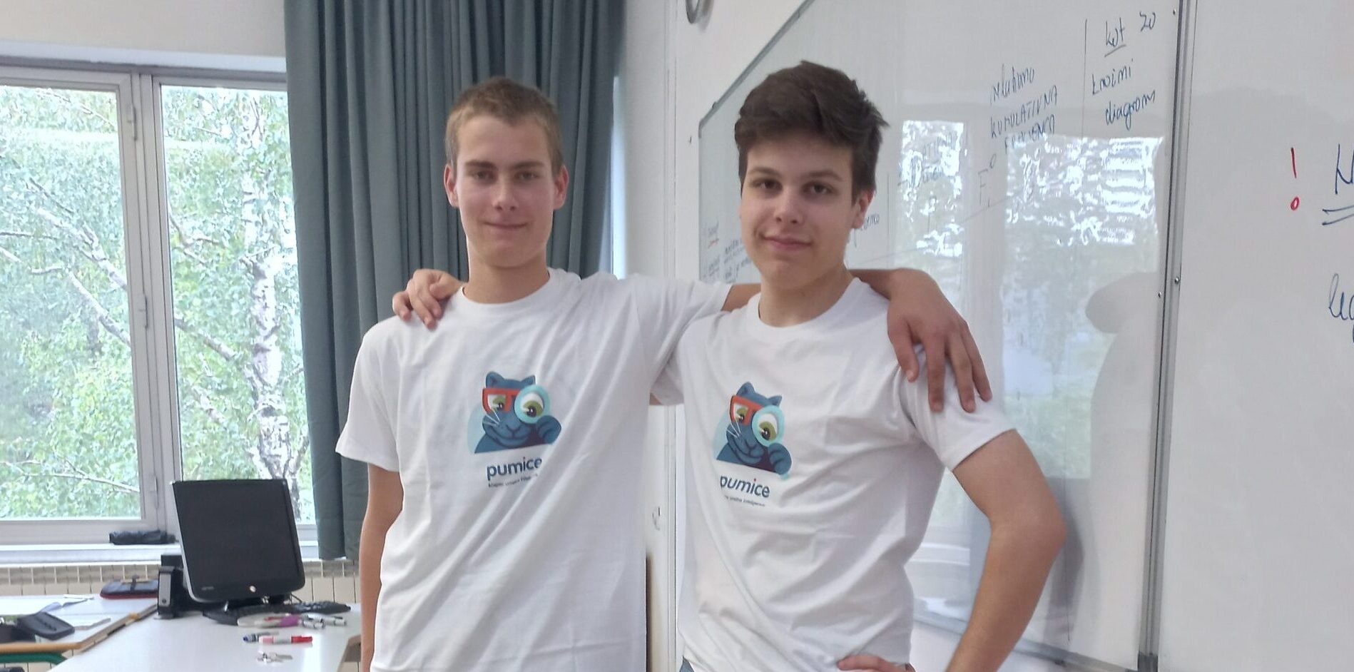 Izziv s ščepcem umetne inteligence