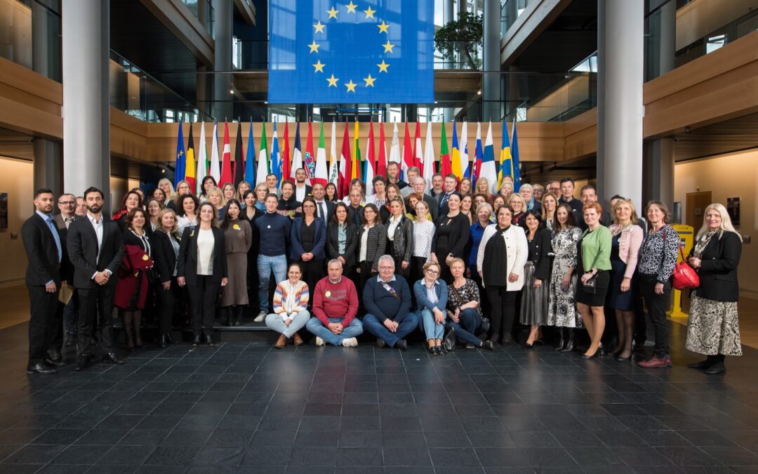 Sodelovanje v projektih Šola ambasadorka Evropskega parlamenta (EPAS) in Evrošola