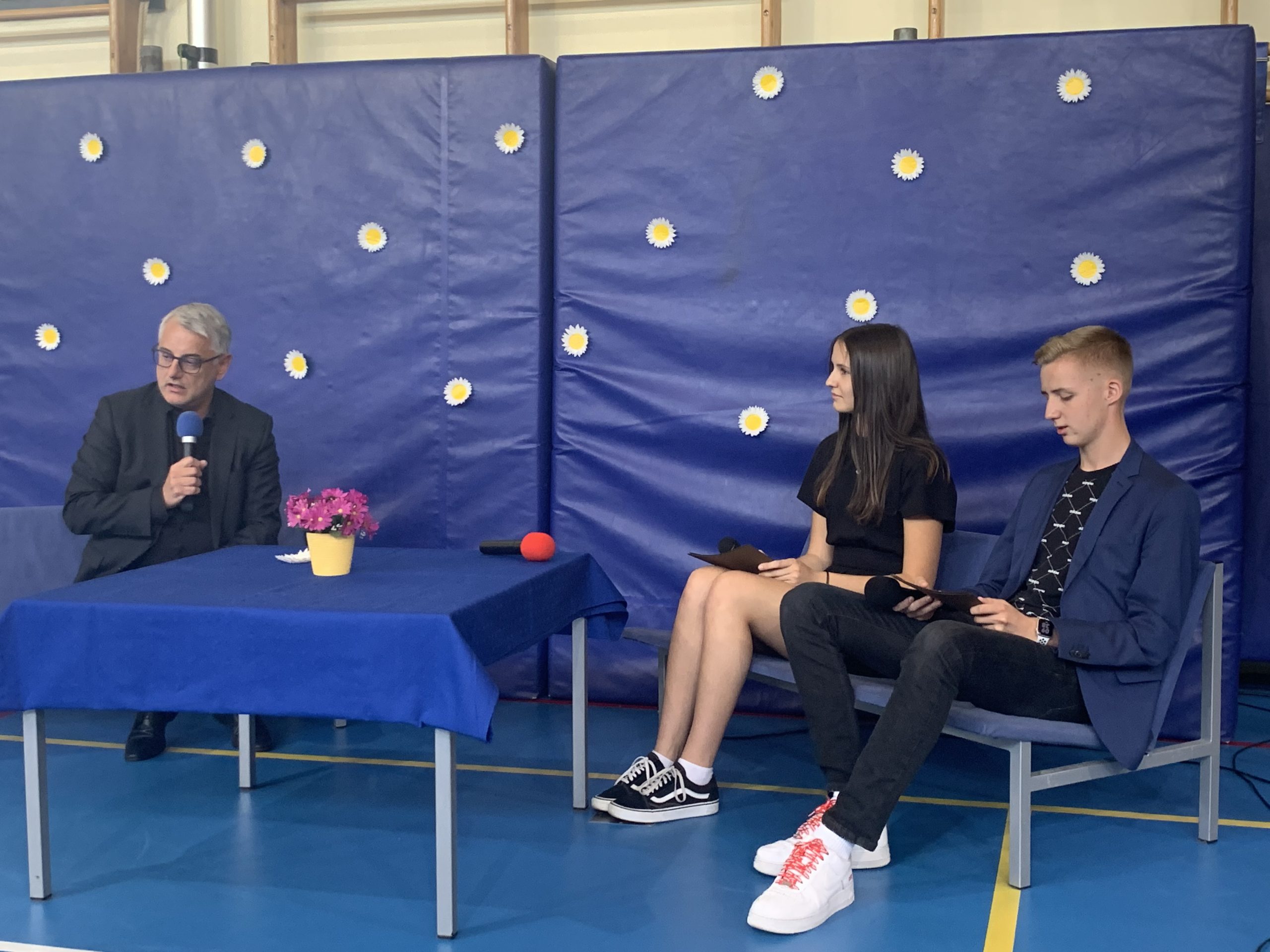Minister Matjaž Han obiskal Ekonomsko šolo Celje Minister Matjaž Han obiskal Ekonomsko šolo Celje