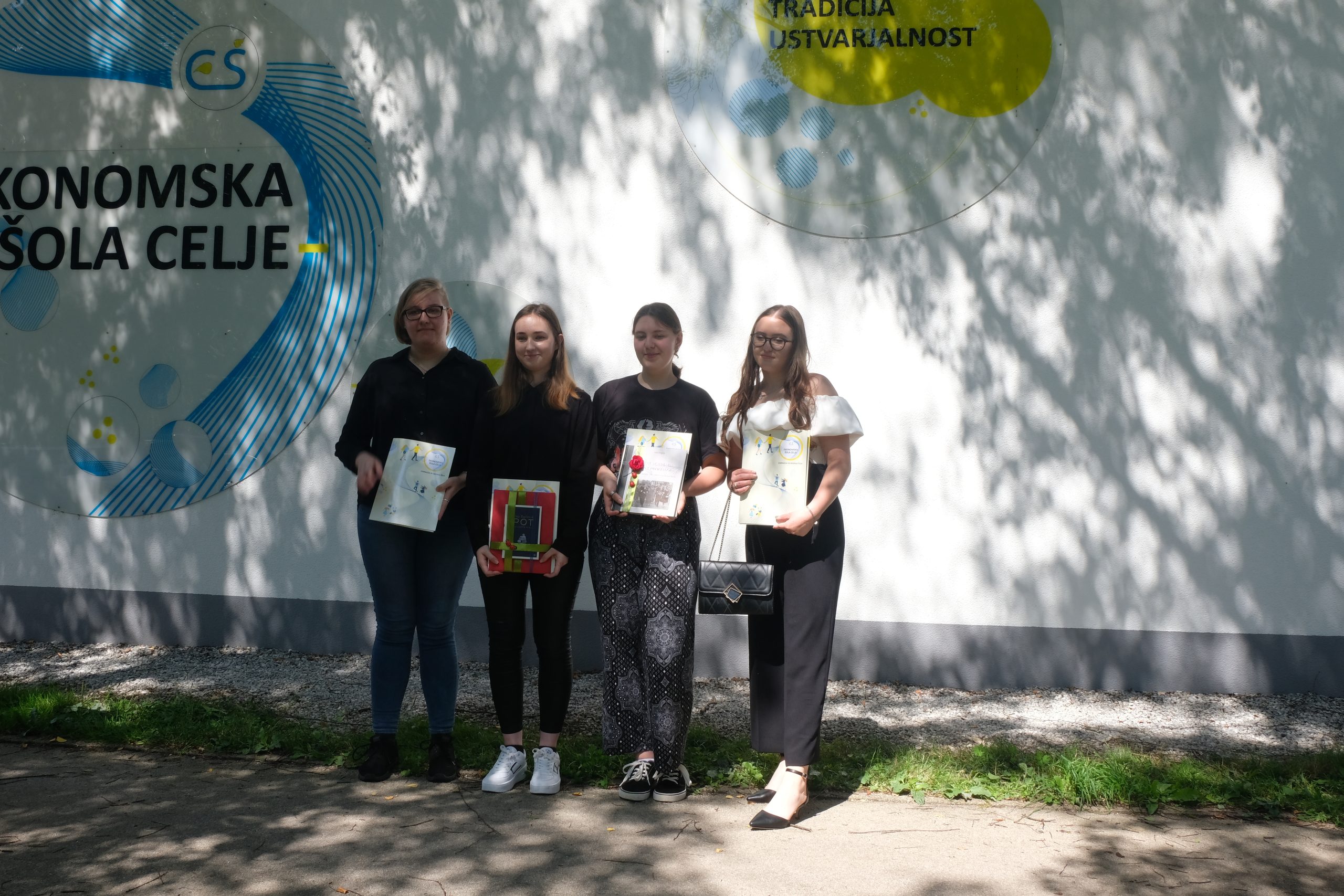 Dijaki Ekonomske šole Celje zelo uspešni na poklicni maturi 2023