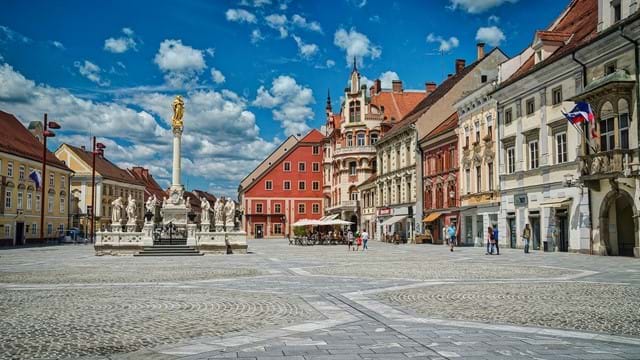 INTERESNE DEJAVNOSTI: ZAKLJUČIL BOM ŠOLANJE IN PODJETNIŠTVO V MARIBORSKI PEŠ CONI