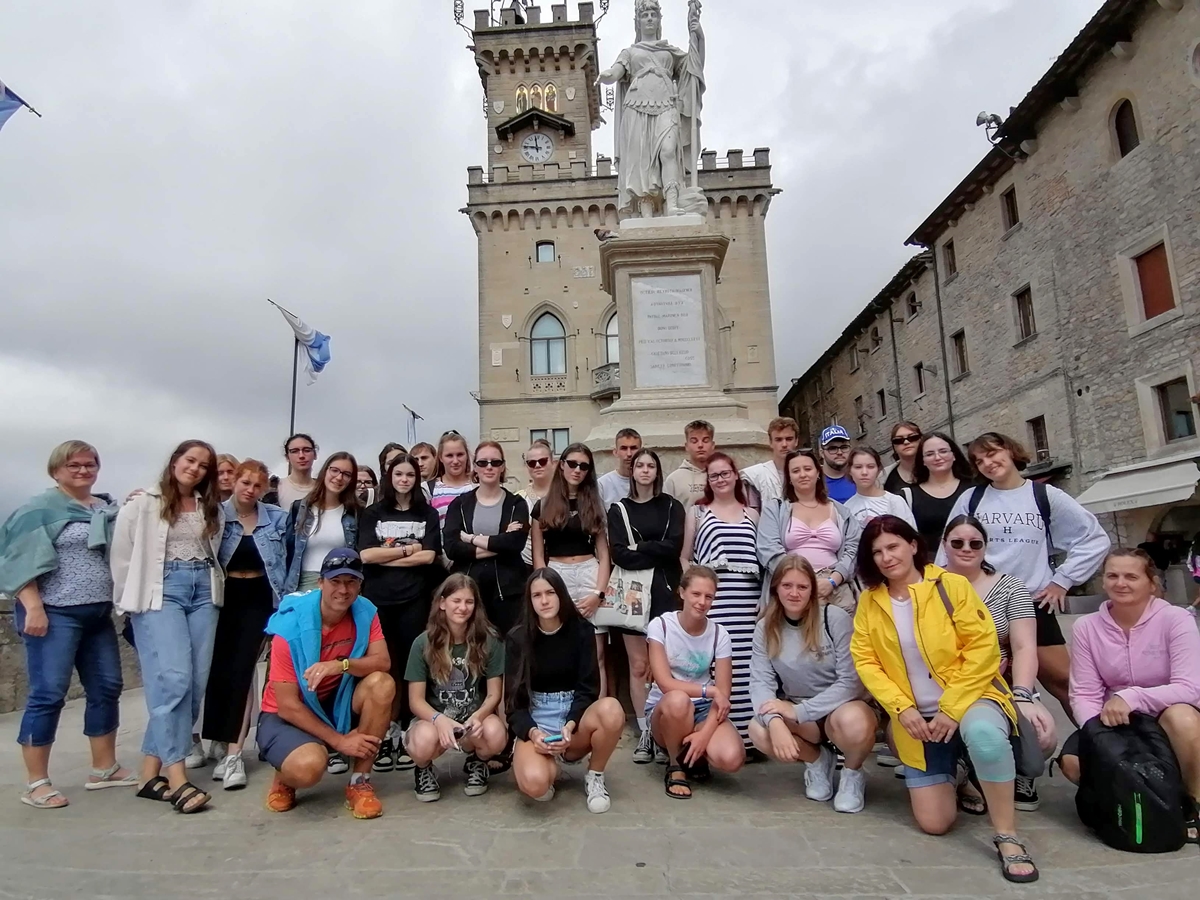 Buongiorno Italia! (ali: Naša maturantska ekskurzija 2023) Buongiorno Italia! (ali: Naša maturantska ekskurzija 2023)