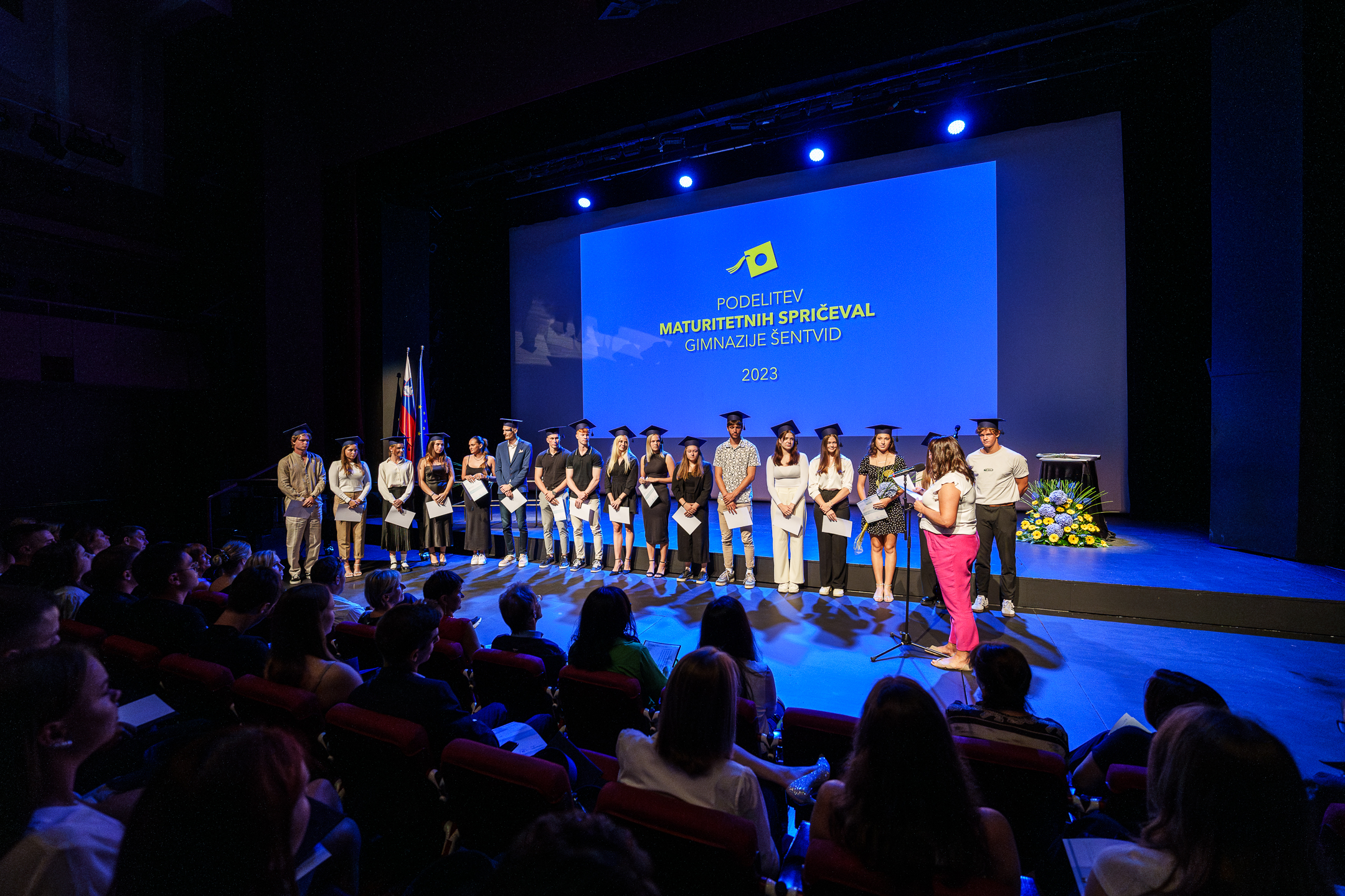 Utrinki s podelitve maturitetnih spričeval v Cankarjevem domu Utrinki s podelitve maturitetnih spričeval v Cankarjevem domu