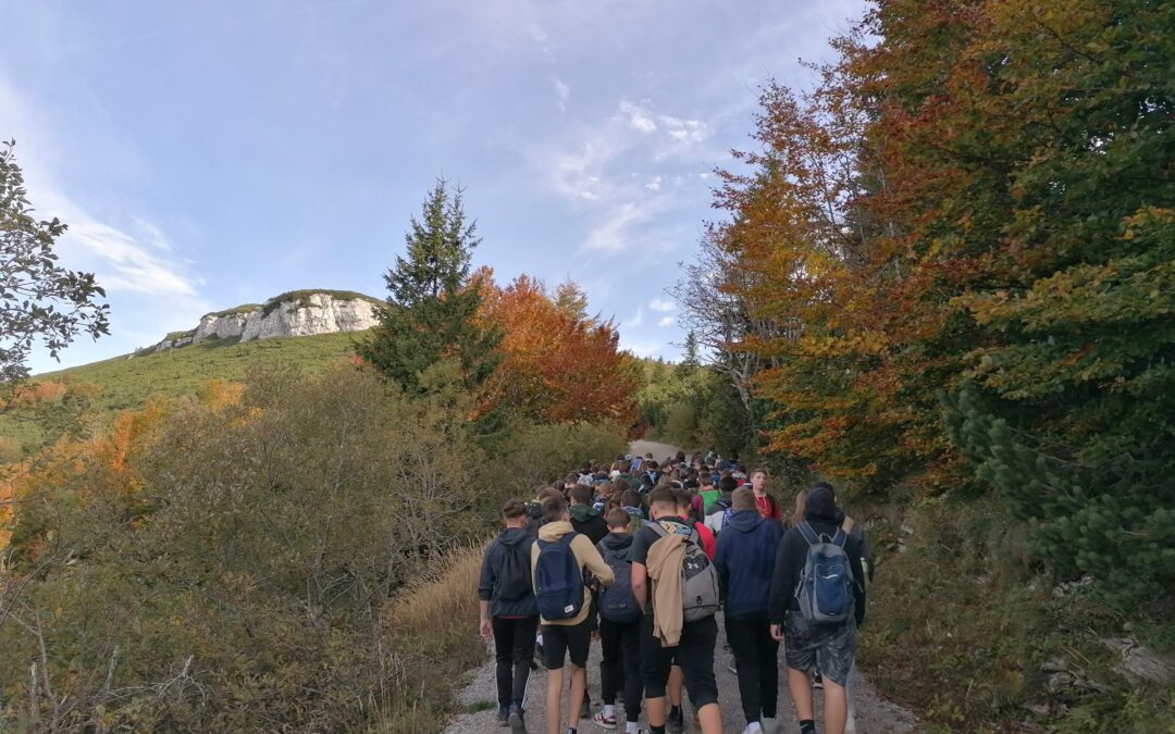 Jesenski pohod na Snežnik