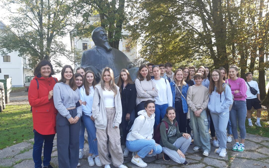 Dijaki 3k, 3f in 3š obiskali prizorišča iz romana Visoška kronika