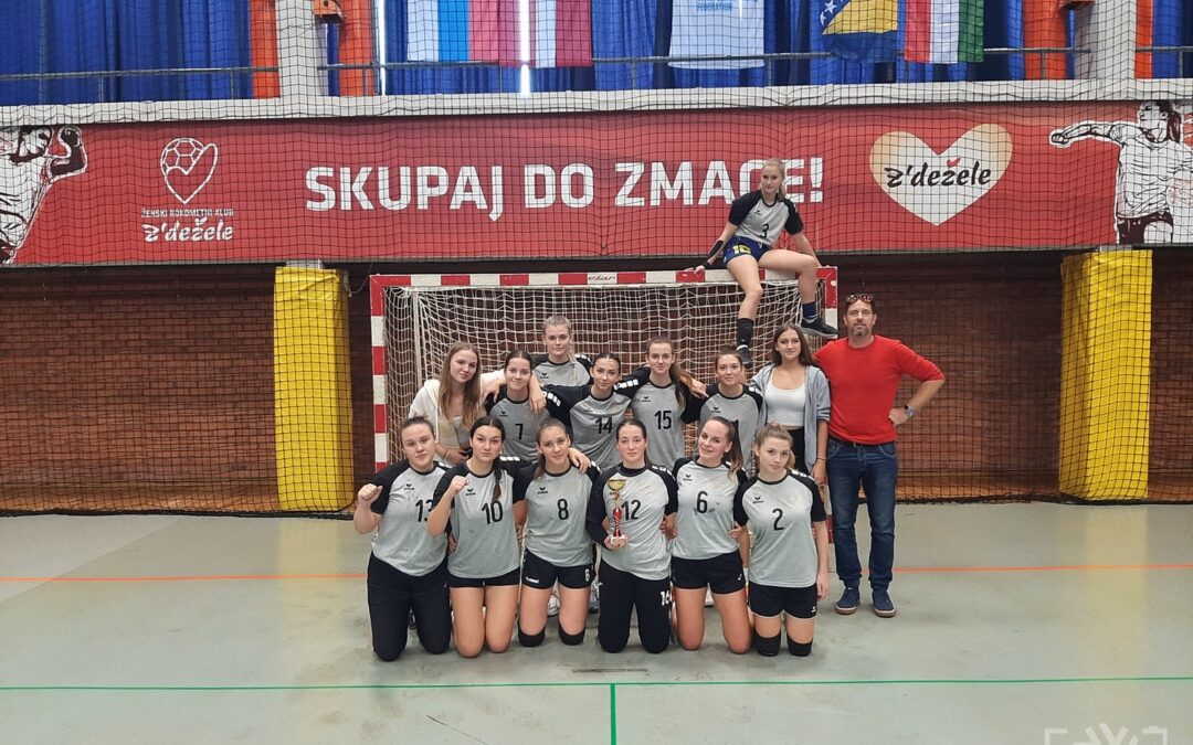 Dijakinje SZKŠC regijske podprvakinje v rokometu