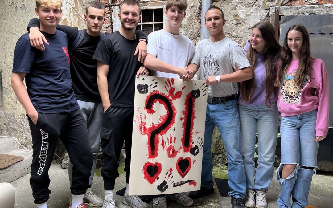 OBISK RAZSTAVE “ARHEOLOGIJA UPORA”