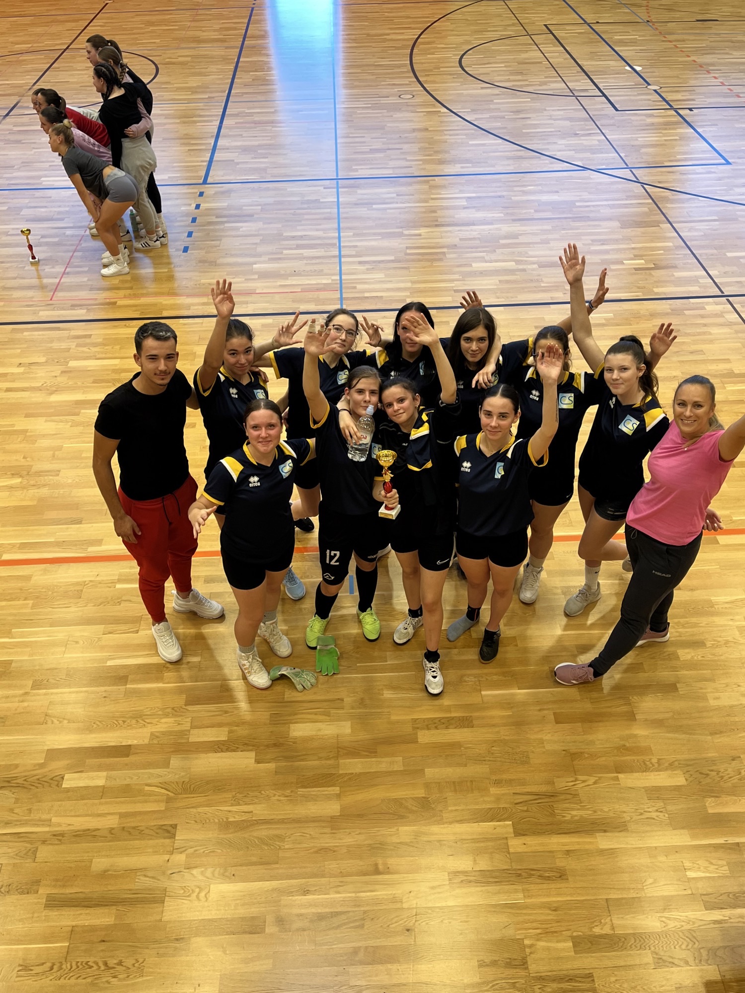 Finale področnega prvenstva za dijakinje v nogometu