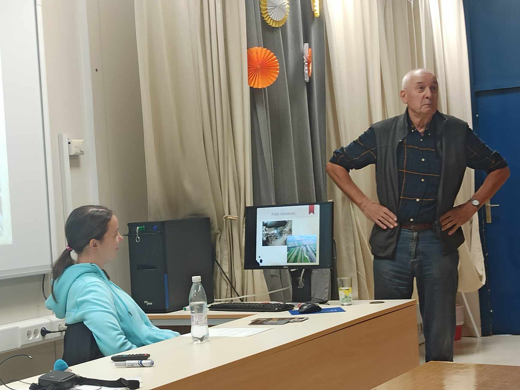 Obiskal nas je arheolog Janez Dirjec Obiskal nas je arheolog Janez Dirjec