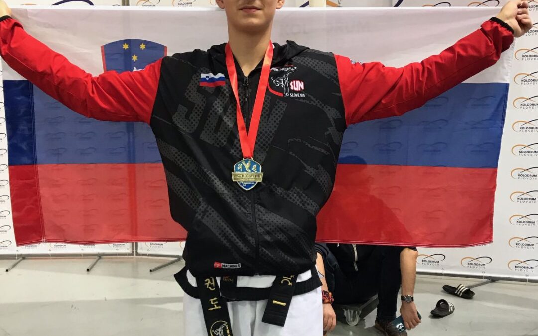 Novi zlati medalji za Žana Kovačiča