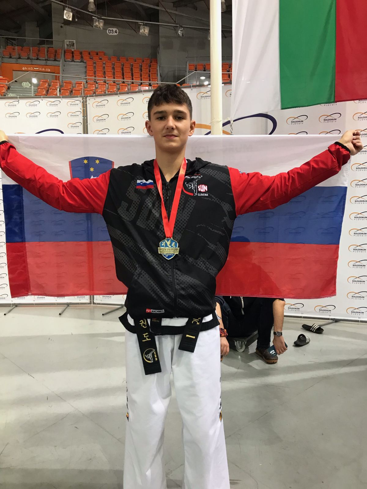 Novi zlati medalji za Žana Kovačiča Novi zlati medalji za Žana Kovačiča