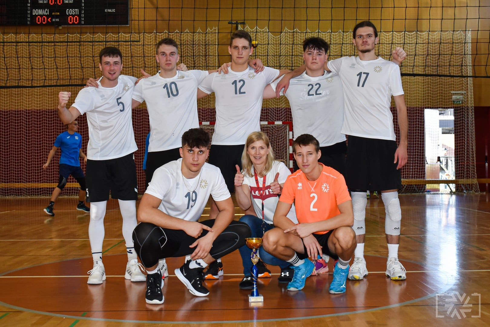 NAJUSPEŠNEJŠI V FINALU PODROČNEGA PRVENSTVA V ODBOJKI ZA DIJAKE